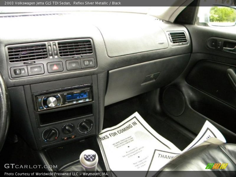 Reflex Silver Metallic / Black 2003 Volkswagen Jetta GLS TDI Sedan