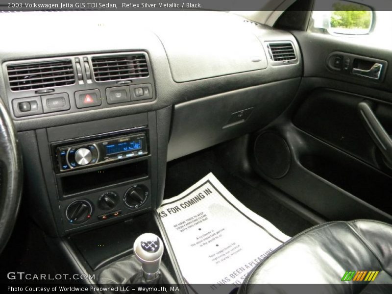 Reflex Silver Metallic / Black 2003 Volkswagen Jetta GLS TDI Sedan