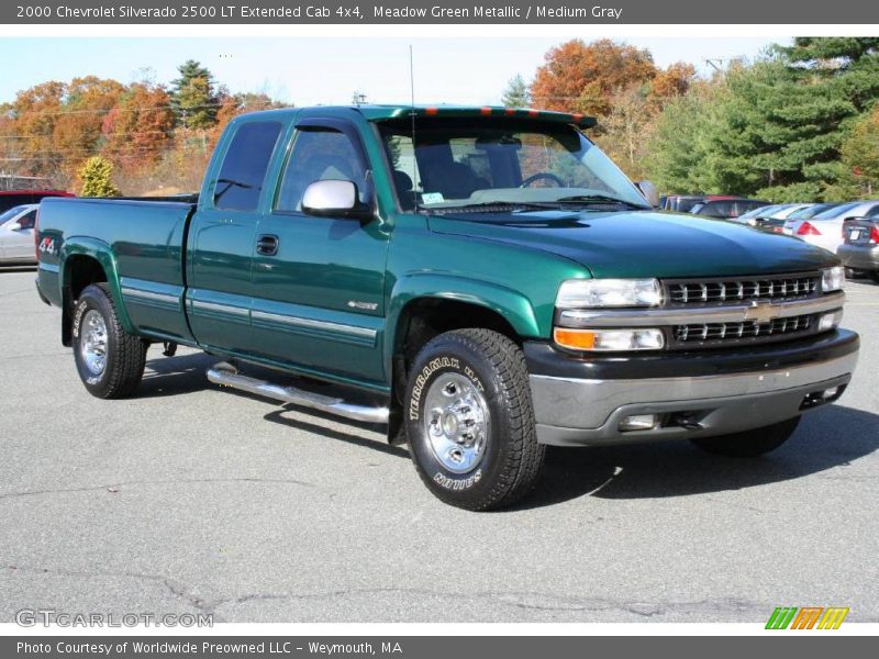 Front 3/4 View of 2000 Silverado 2500 LT Extended Cab 4x4