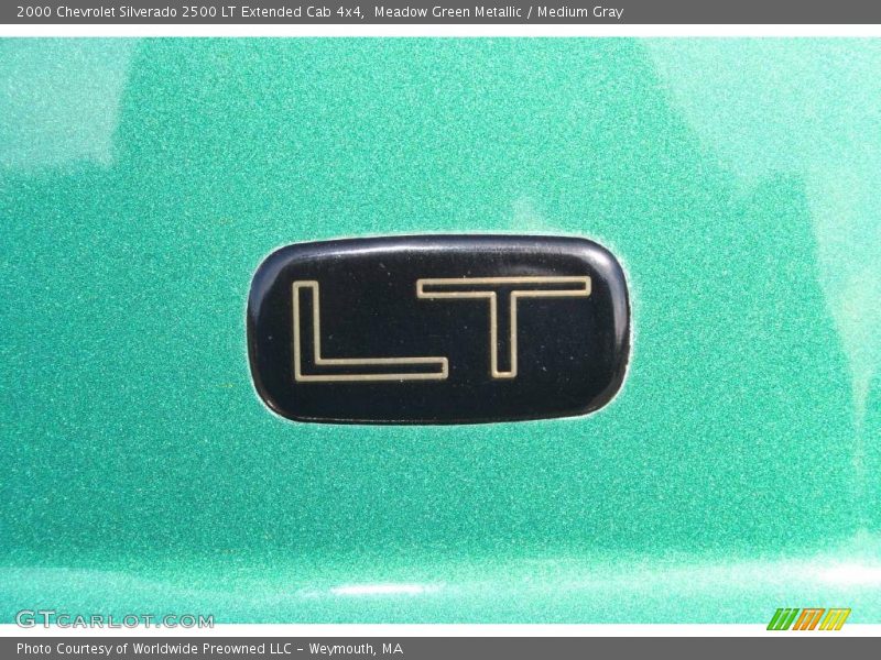  2000 Silverado 2500 LT Extended Cab 4x4 Logo