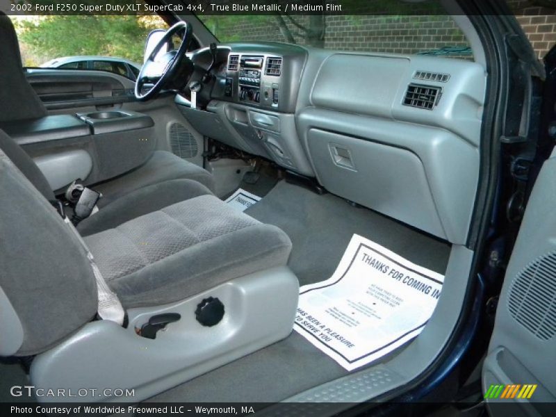  2002 F250 Super Duty XLT SuperCab 4x4 Medium Flint Interior