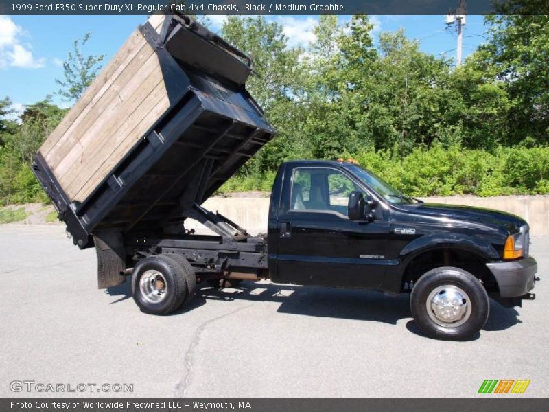 Black / Medium Graphite 1999 Ford F350 Super Duty XL Regular Cab 4x4 Chassis