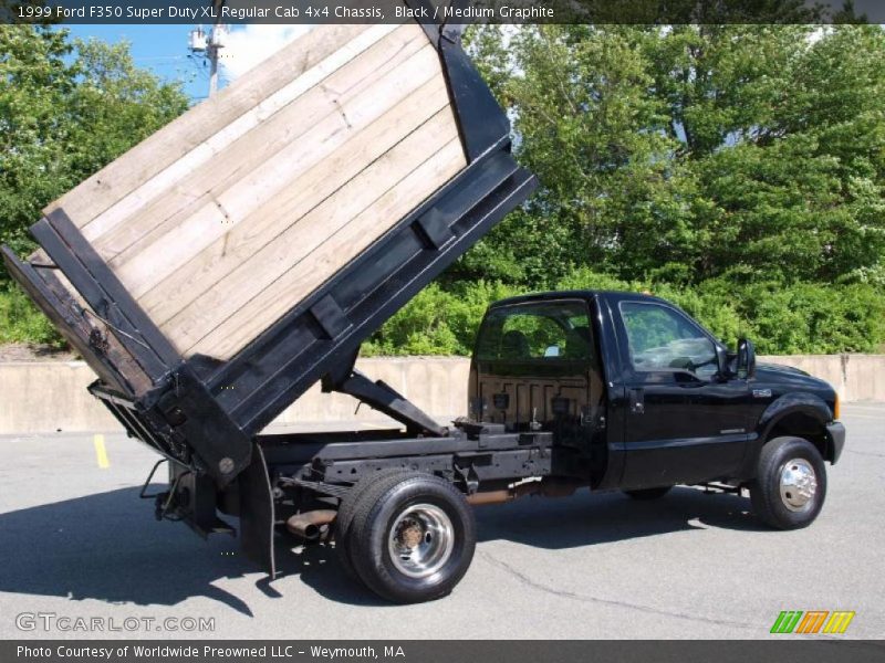 Black / Medium Graphite 1999 Ford F350 Super Duty XL Regular Cab 4x4 Chassis