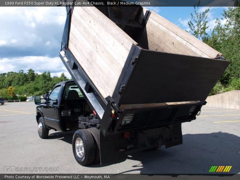 Black / Medium Graphite 1999 Ford F350 Super Duty XL Regular Cab 4x4 Chassis