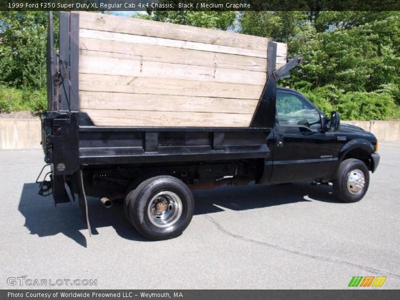 Black / Medium Graphite 1999 Ford F350 Super Duty XL Regular Cab 4x4 Chassis