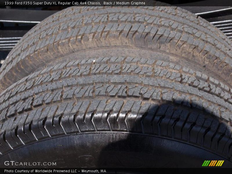 Black / Medium Graphite 1999 Ford F350 Super Duty XL Regular Cab 4x4 Chassis