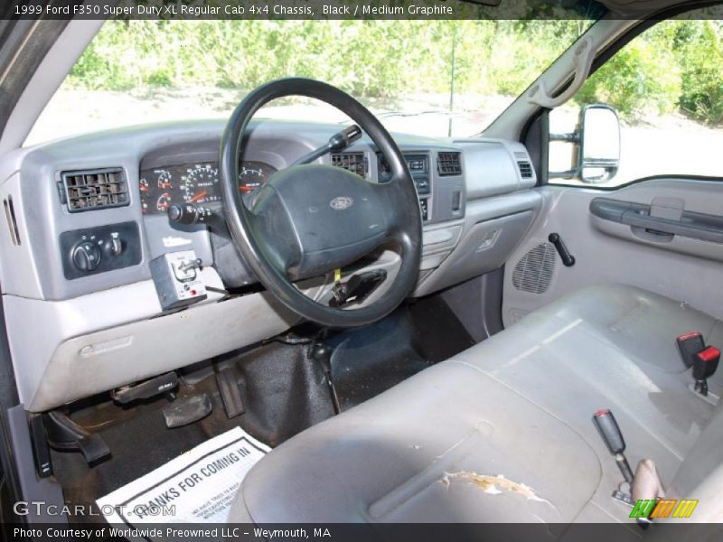 Black / Medium Graphite 1999 Ford F350 Super Duty XL Regular Cab 4x4 Chassis