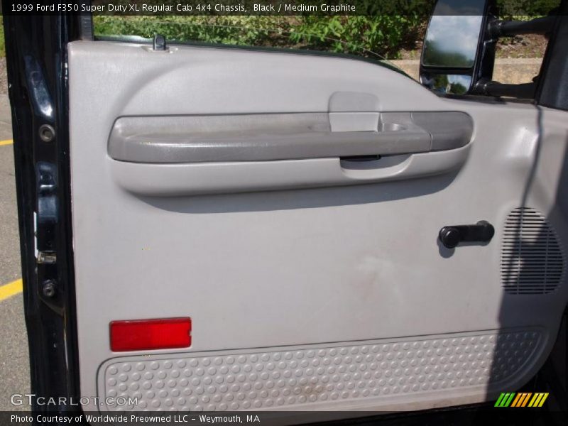 Black / Medium Graphite 1999 Ford F350 Super Duty XL Regular Cab 4x4 Chassis