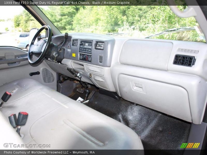 Black / Medium Graphite 1999 Ford F350 Super Duty XL Regular Cab 4x4 Chassis