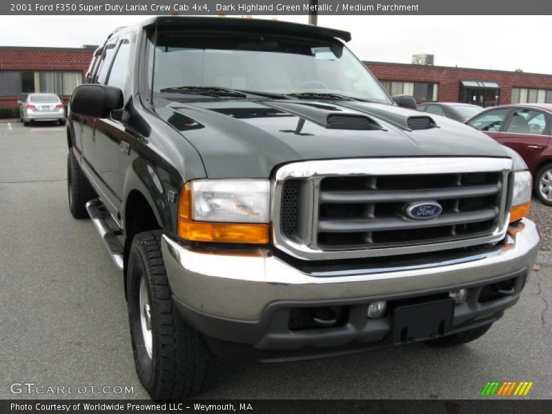 Dark Highland Green Metallic / Medium Parchment 2001 Ford F350 Super Duty Lariat Crew Cab 4x4