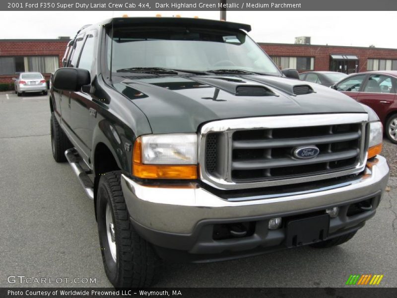 Dark Highland Green Metallic / Medium Parchment 2001 Ford F350 Super Duty Lariat Crew Cab 4x4