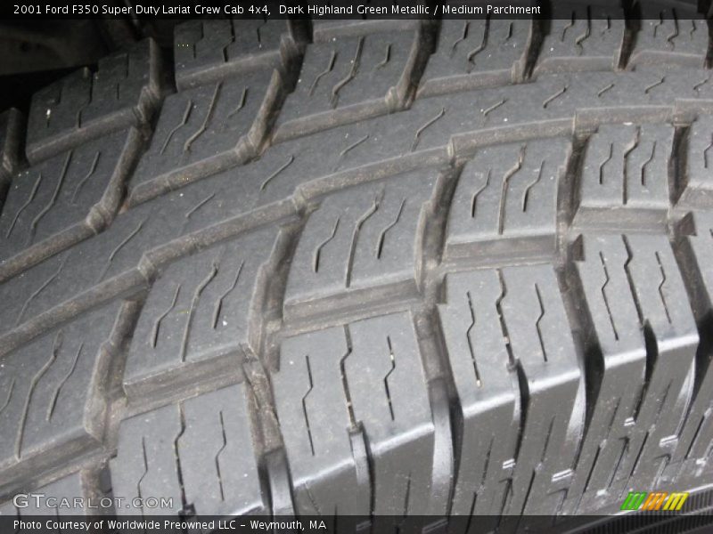 Dark Highland Green Metallic / Medium Parchment 2001 Ford F350 Super Duty Lariat Crew Cab 4x4