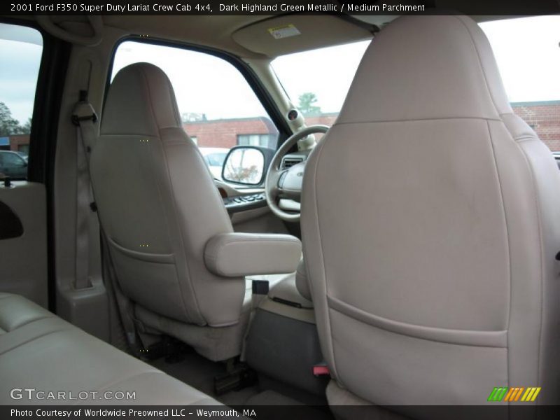 Dark Highland Green Metallic / Medium Parchment 2001 Ford F350 Super Duty Lariat Crew Cab 4x4