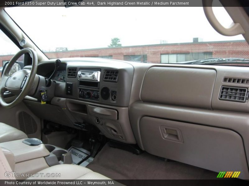 Dashboard of 2001 F350 Super Duty Lariat Crew Cab 4x4