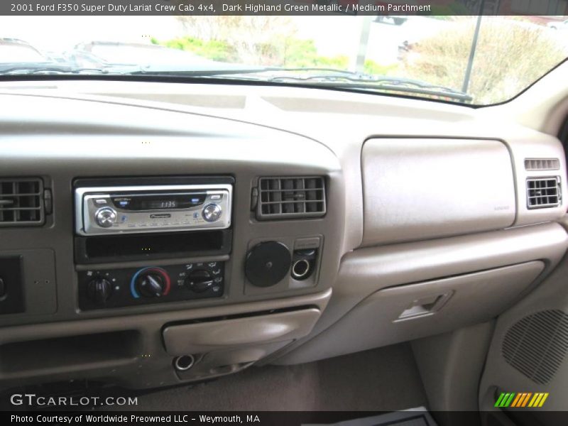 Dark Highland Green Metallic / Medium Parchment 2001 Ford F350 Super Duty Lariat Crew Cab 4x4