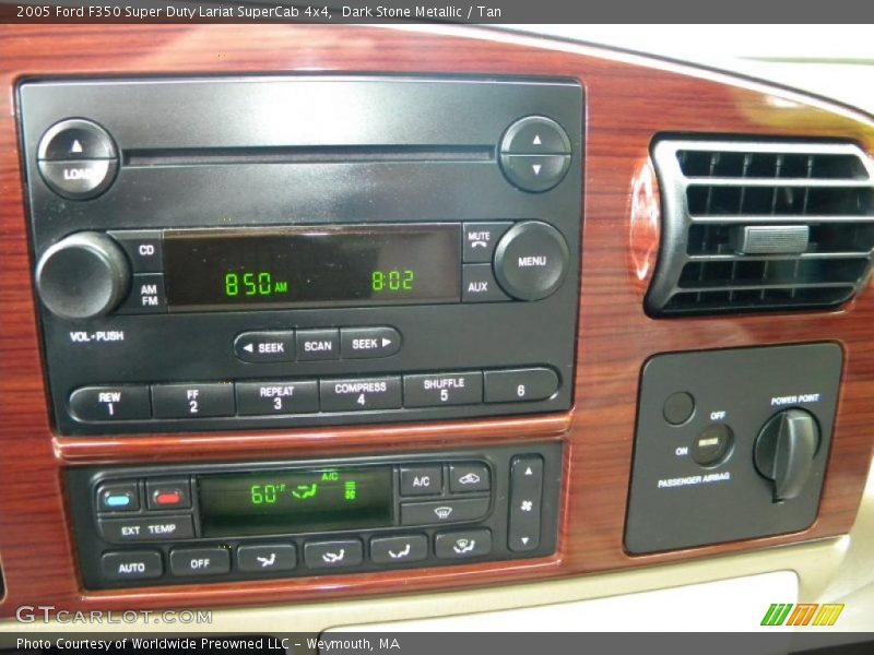 Controls of 2005 F350 Super Duty Lariat SuperCab 4x4