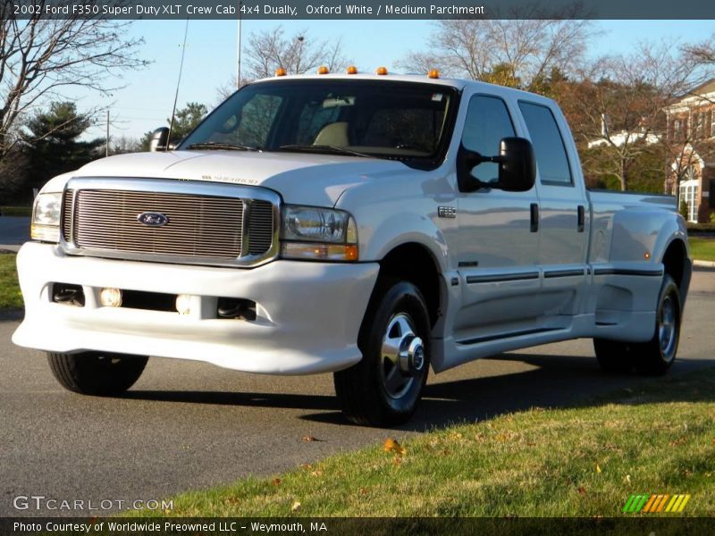 Oxford White / Medium Parchment 2002 Ford F350 Super Duty XLT Crew Cab 4x4 Dually