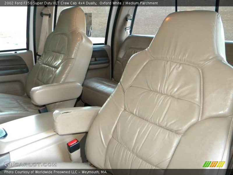 Oxford White / Medium Parchment 2002 Ford F350 Super Duty XLT Crew Cab 4x4 Dually