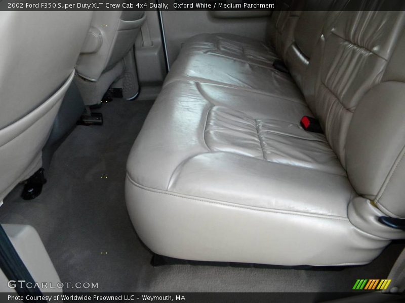 Oxford White / Medium Parchment 2002 Ford F350 Super Duty XLT Crew Cab 4x4 Dually