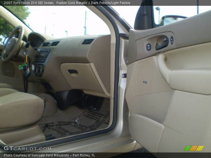 Pueblo Gold Metallic / Dark Pebble/Light Pebble 2007 Ford Focus ZX4 SES Sedan