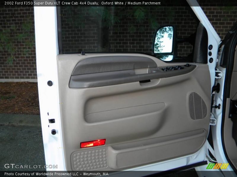 Oxford White / Medium Parchment 2002 Ford F350 Super Duty XLT Crew Cab 4x4 Dually