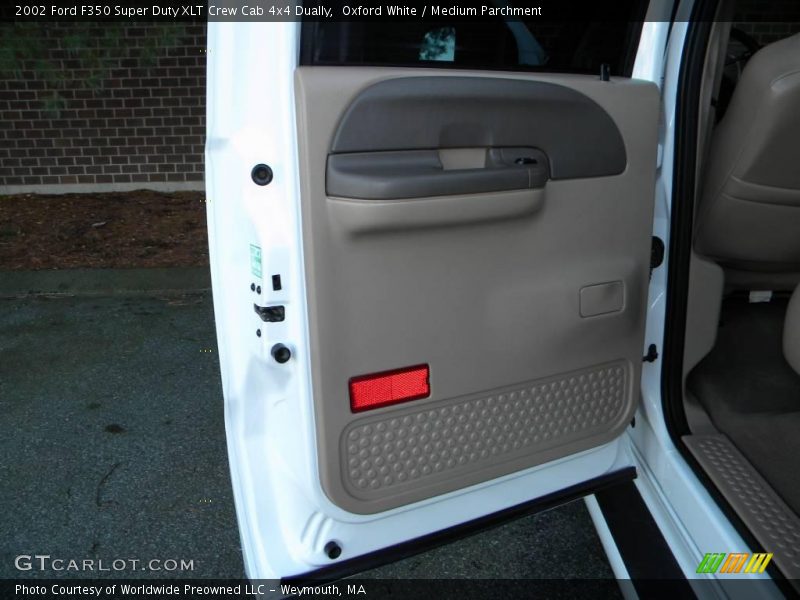 Oxford White / Medium Parchment 2002 Ford F350 Super Duty XLT Crew Cab 4x4 Dually