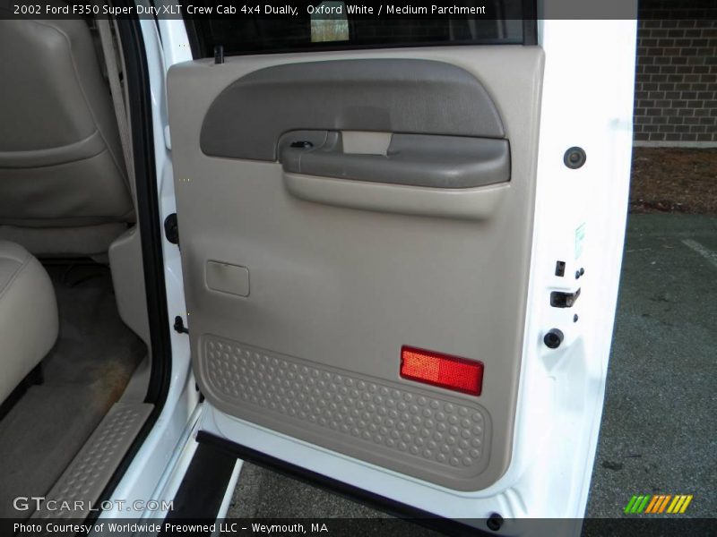 Oxford White / Medium Parchment 2002 Ford F350 Super Duty XLT Crew Cab 4x4 Dually