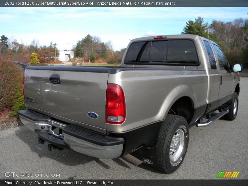 Arizona Beige Metallic / Medium Parchment 2002 Ford F250 Super Duty Lariat SuperCab 4x4