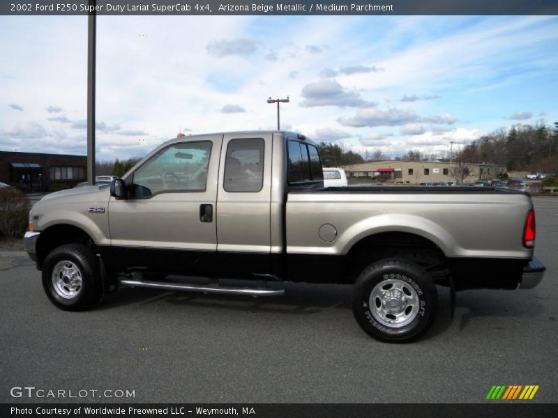 Arizona Beige Metallic / Medium Parchment 2002 Ford F250 Super Duty Lariat SuperCab 4x4