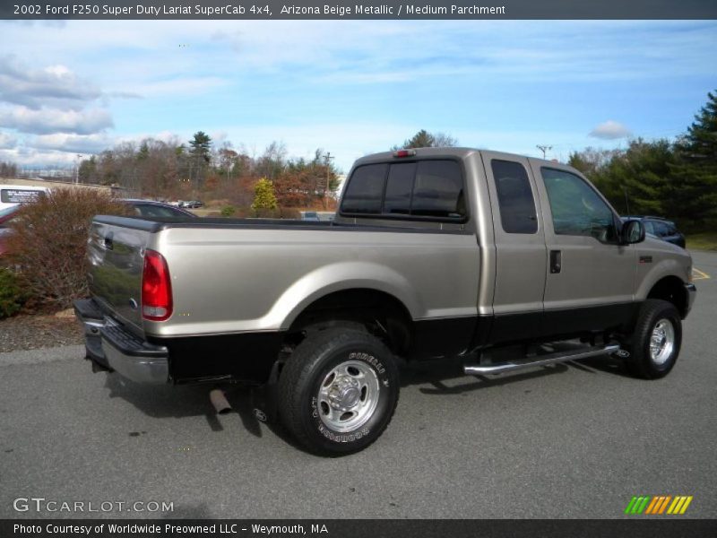 Arizona Beige Metallic / Medium Parchment 2002 Ford F250 Super Duty Lariat SuperCab 4x4
