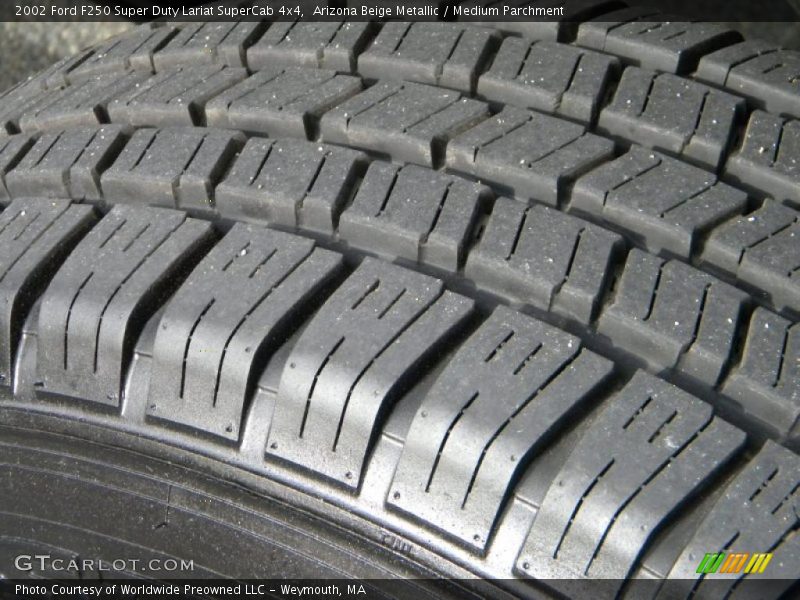Arizona Beige Metallic / Medium Parchment 2002 Ford F250 Super Duty Lariat SuperCab 4x4