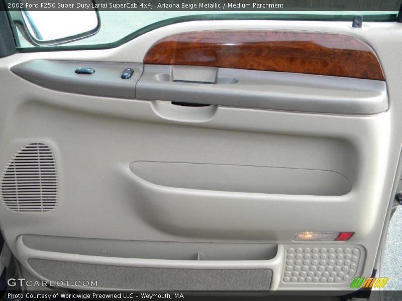Arizona Beige Metallic / Medium Parchment 2002 Ford F250 Super Duty Lariat SuperCab 4x4