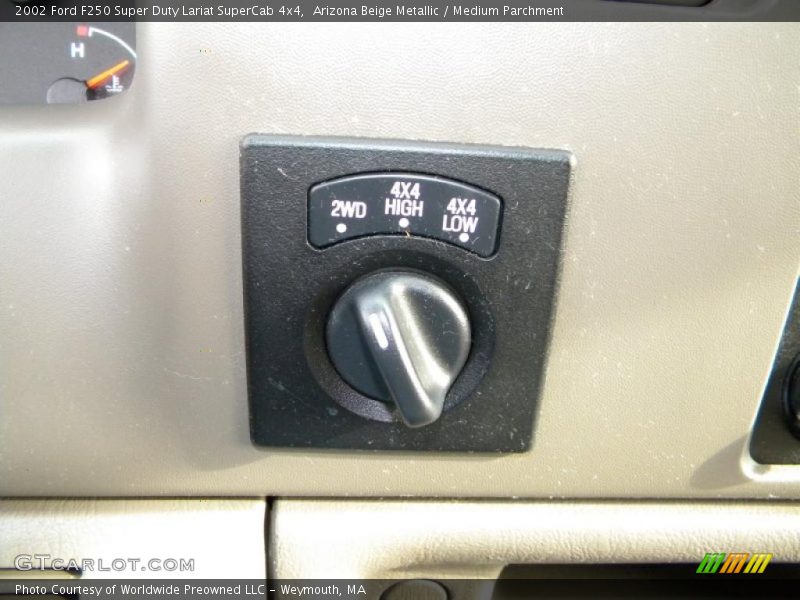 Arizona Beige Metallic / Medium Parchment 2002 Ford F250 Super Duty Lariat SuperCab 4x4