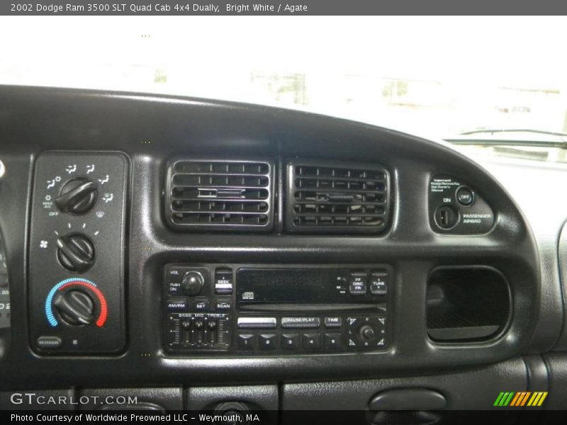 Controls of 2002 Ram 3500 SLT Quad Cab 4x4 Dually