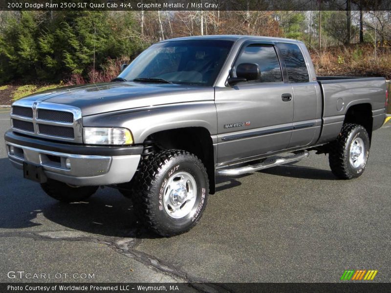 Front 3/4 View of 2002 Ram 2500 SLT Quad Cab 4x4