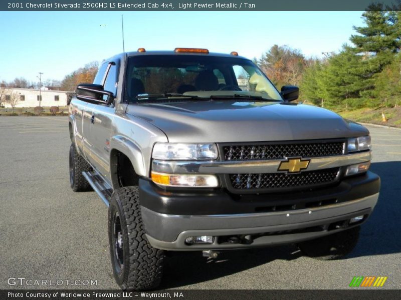 Light Pewter Metallic / Tan 2001 Chevrolet Silverado 2500HD LS Extended Cab 4x4