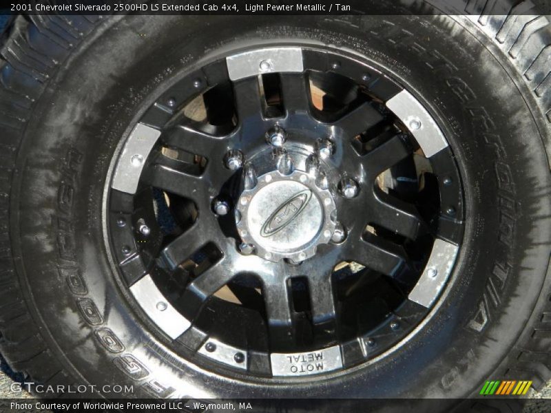 Custom Wheels of 2001 Silverado 2500HD LS Extended Cab 4x4