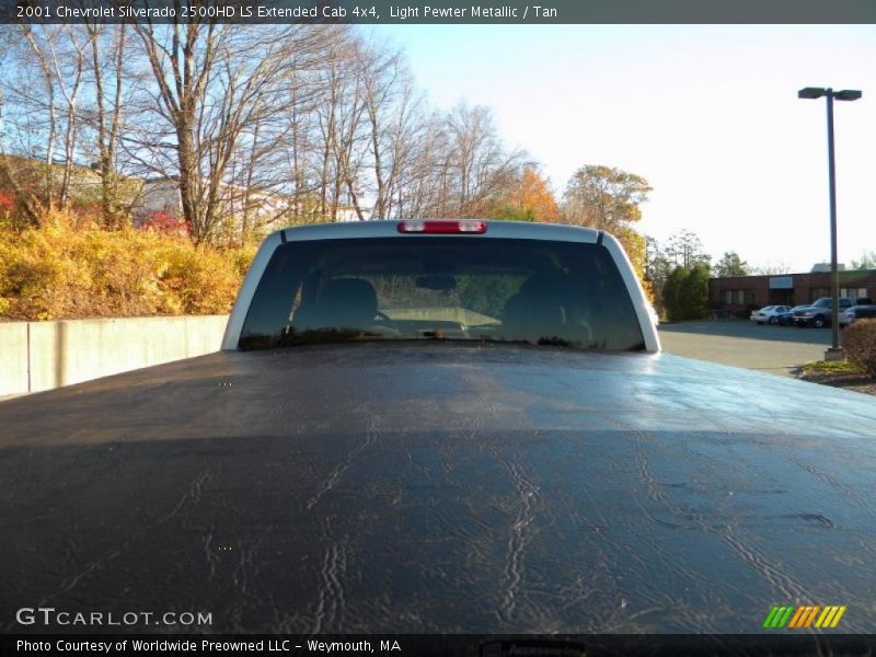 Light Pewter Metallic / Tan 2001 Chevrolet Silverado 2500HD LS Extended Cab 4x4
