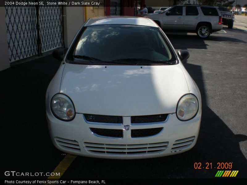 Stone White / Dark Slate Gray 2004 Dodge Neon SE