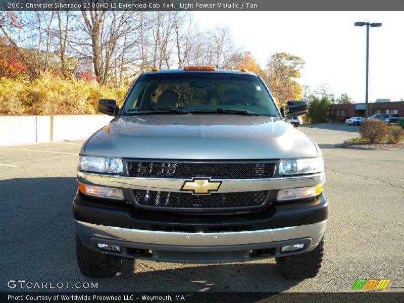 Light Pewter Metallic / Tan 2001 Chevrolet Silverado 2500HD LS Extended Cab 4x4