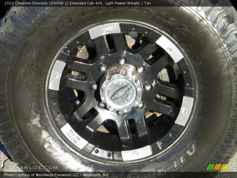 Custom Wheels of 2001 Silverado 2500HD LS Extended Cab 4x4