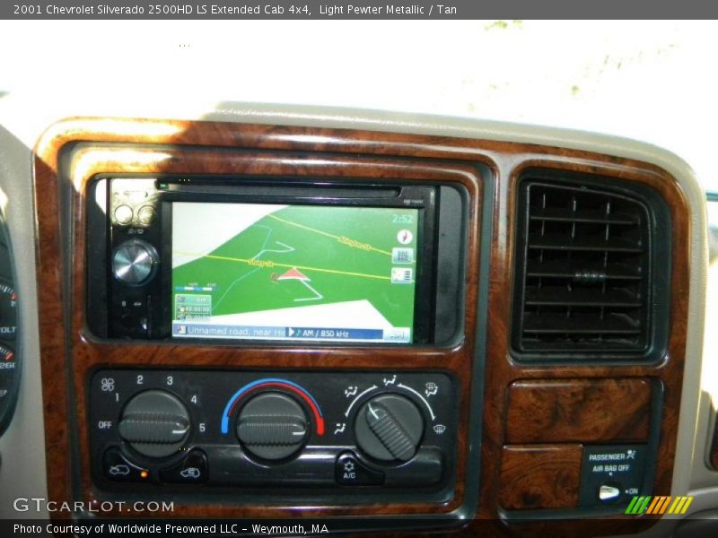 Light Pewter Metallic / Tan 2001 Chevrolet Silverado 2500HD LS Extended Cab 4x4