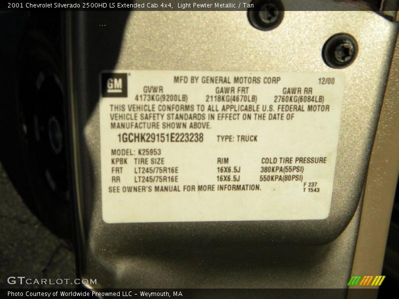 Light Pewter Metallic / Tan 2001 Chevrolet Silverado 2500HD LS Extended Cab 4x4