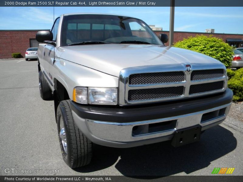 Light Driftwood Satin Glow / Mist Gray 2000 Dodge Ram 2500 SLT Regular Cab 4x4