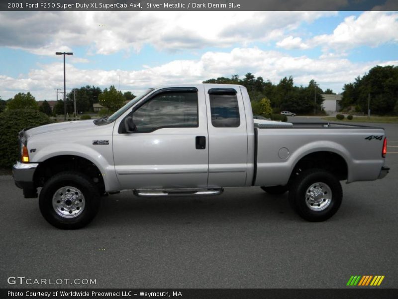 Silver Metallic / Dark Denim Blue 2001 Ford F250 Super Duty XL SuperCab 4x4