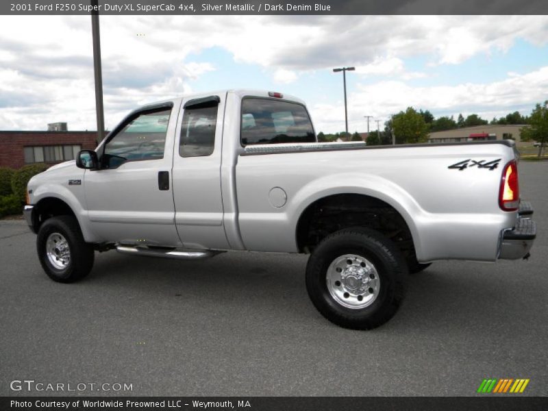 Silver Metallic / Dark Denim Blue 2001 Ford F250 Super Duty XL SuperCab 4x4