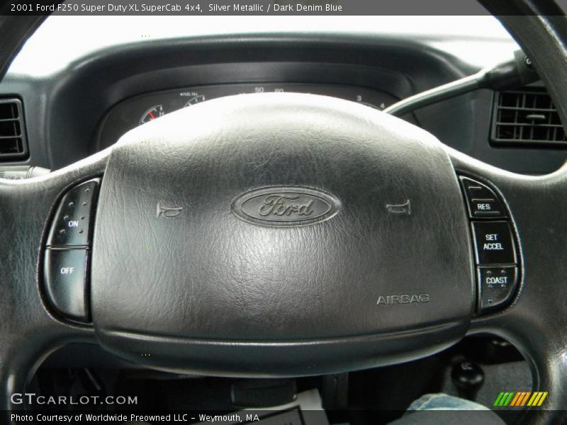 Silver Metallic / Dark Denim Blue 2001 Ford F250 Super Duty XL SuperCab 4x4