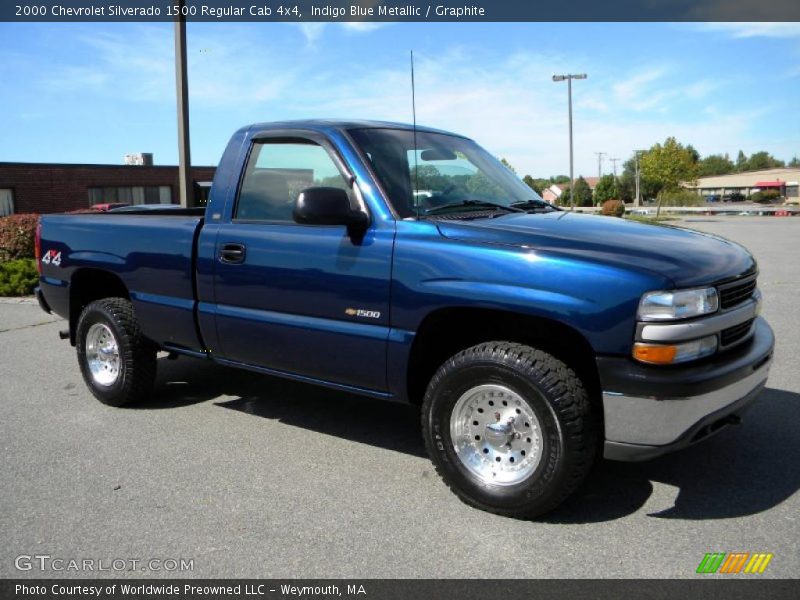 Front 3/4 View of 2000 Silverado 1500 Regular Cab 4x4
