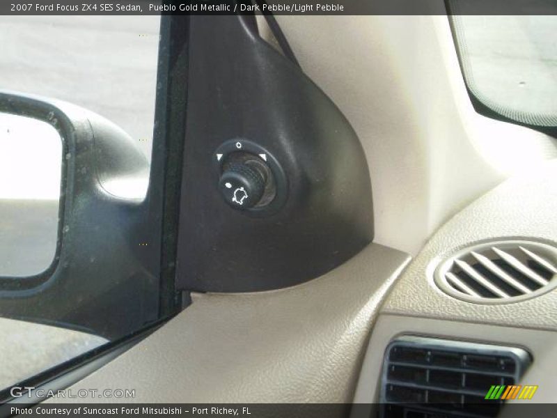 Pueblo Gold Metallic / Dark Pebble/Light Pebble 2007 Ford Focus ZX4 SES Sedan