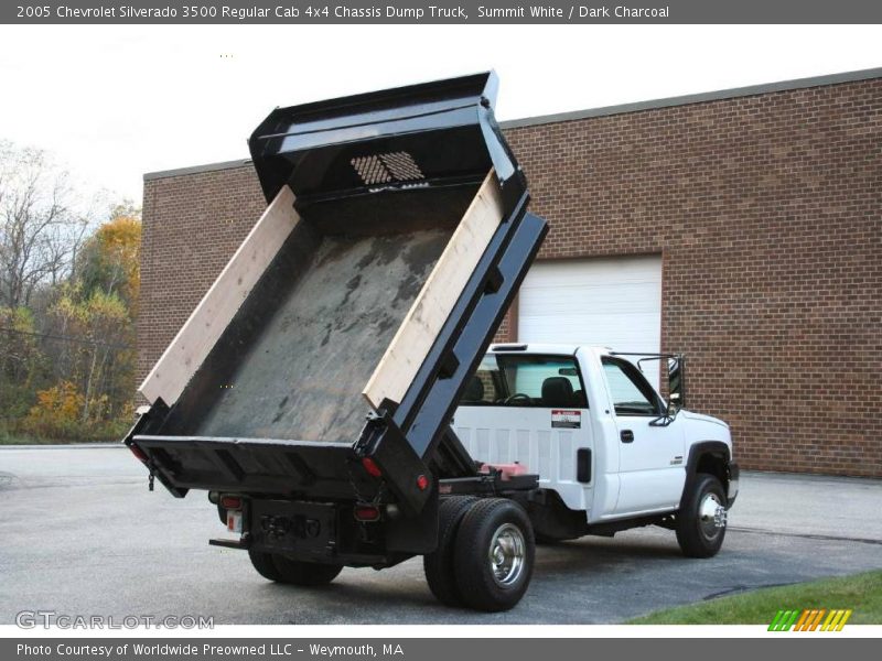 Summit White / Dark Charcoal 2005 Chevrolet Silverado 3500 Regular Cab 4x4 Chassis Dump Truck